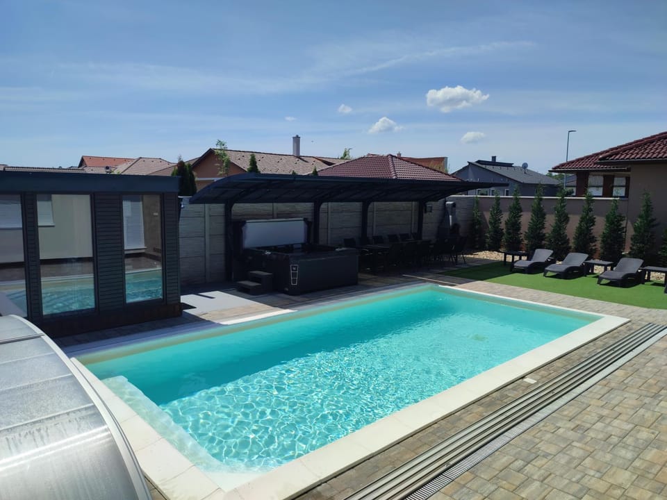 Tópart Apartmanok Apartment in Szeged