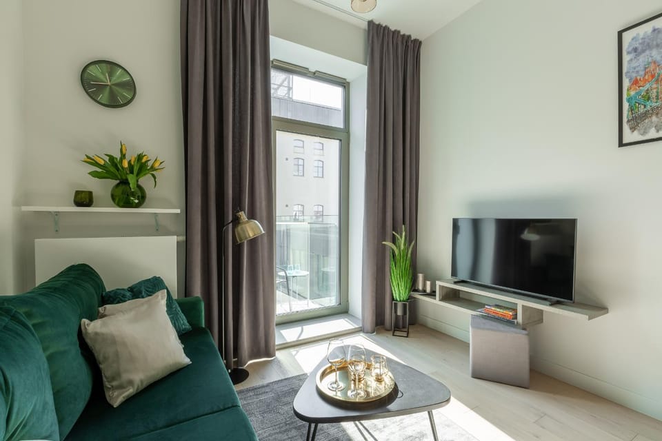 Communal lounge/ TV room, TV and multimedia, Living room, Seating area