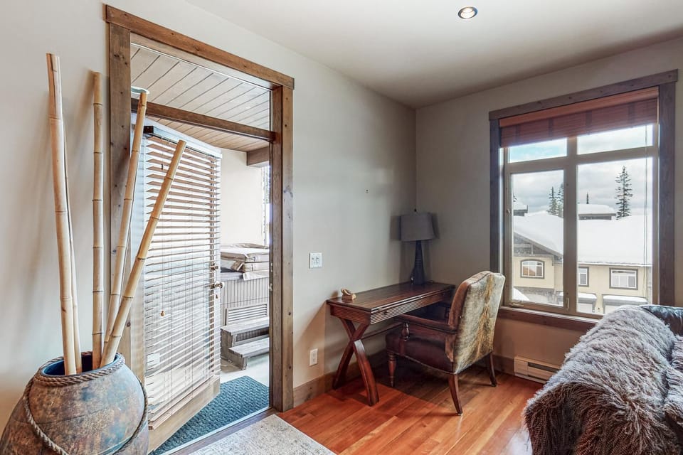 Southpoint #23 Apartment in British Columbia