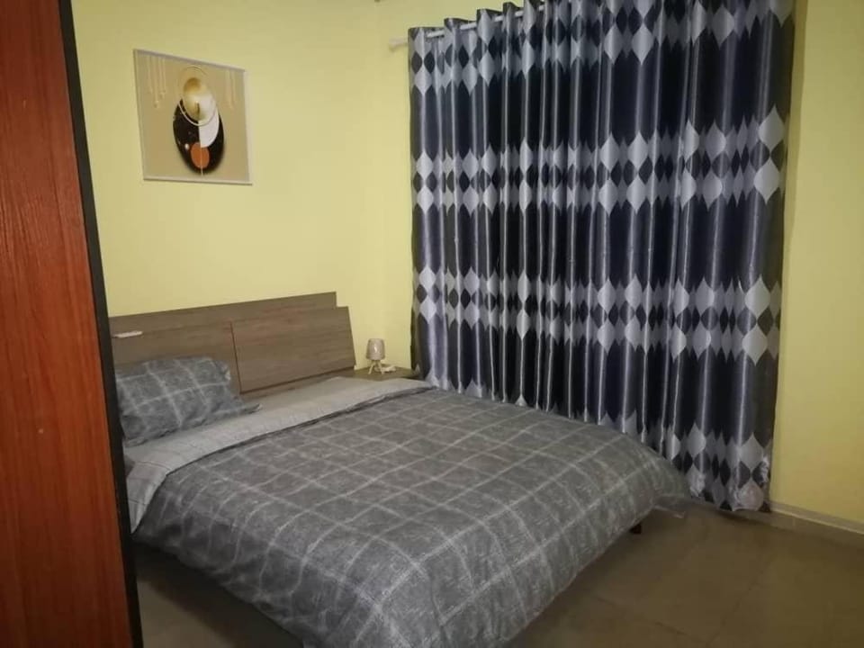 Cheerful 2-bedroom Apartment with free parking Apartment in Kumasi