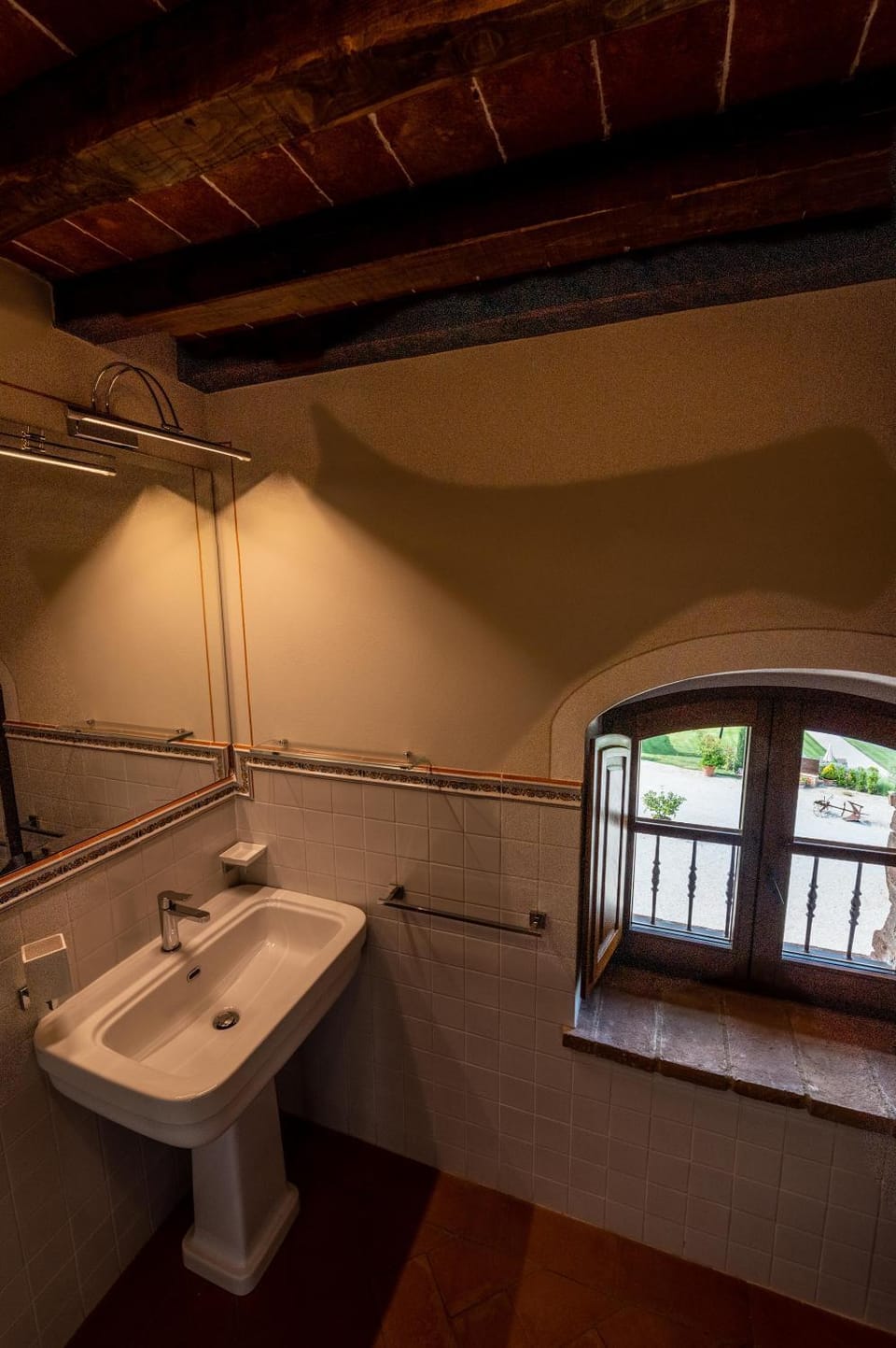 Agriturismo Castello La Grancia di Spedaletto Farm Stay in Tuscany