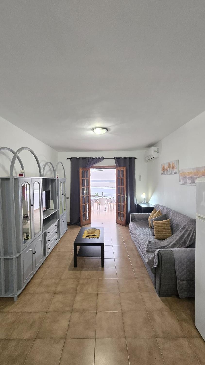 Los Cristianos Apartment, 1 bedroom Wifi Free & Big Terrace House in Los Cristianos