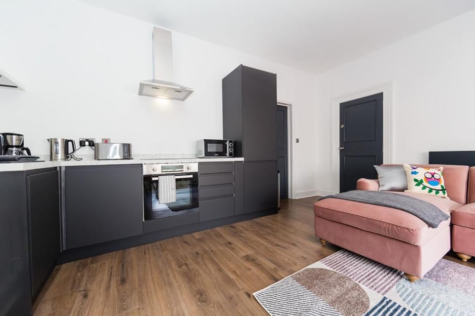 Coastline Villas - Heart of Redcar 1 & 2 Bed Apartments, ideal for contractors and holidayers Apartment in England