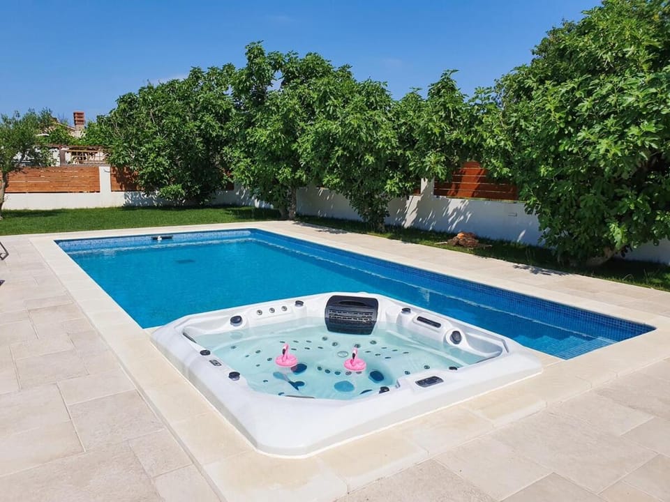 Relaxing Villa with HotTub & Pool - Medulin Villa in Medulin
