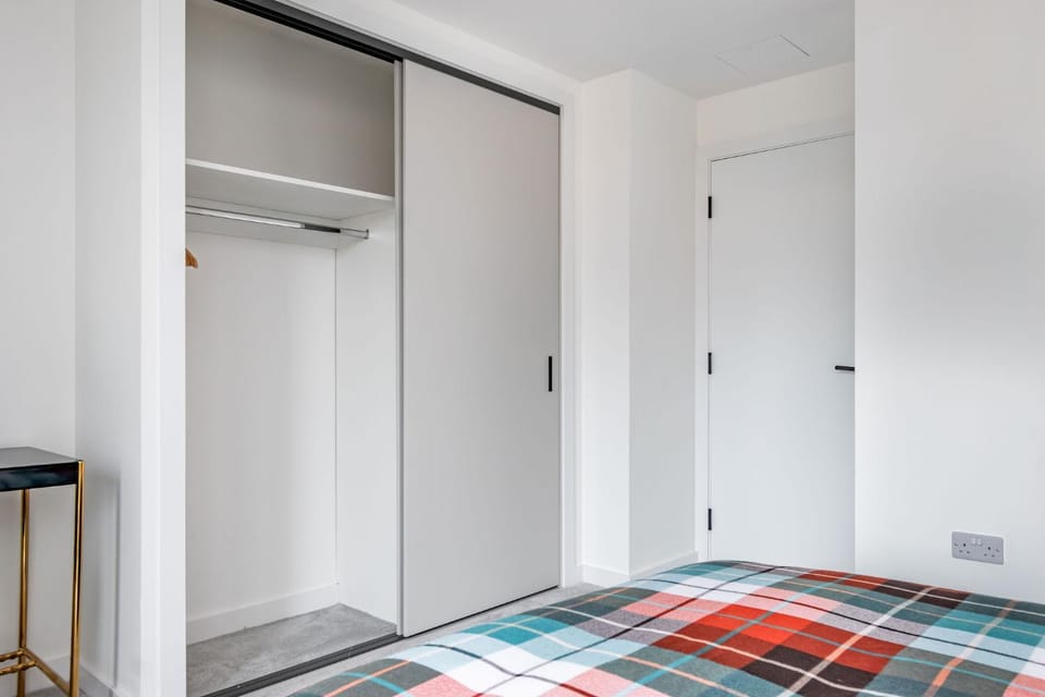 Bed, Bedroom, wardrobe