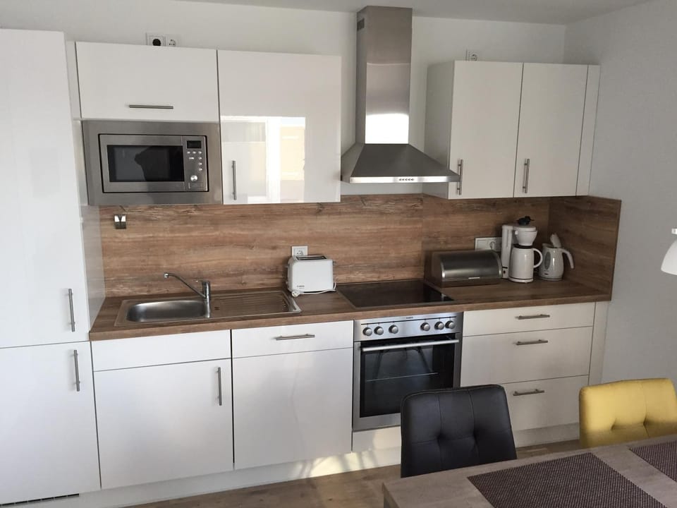 Kitchen or kitchenette, Living room