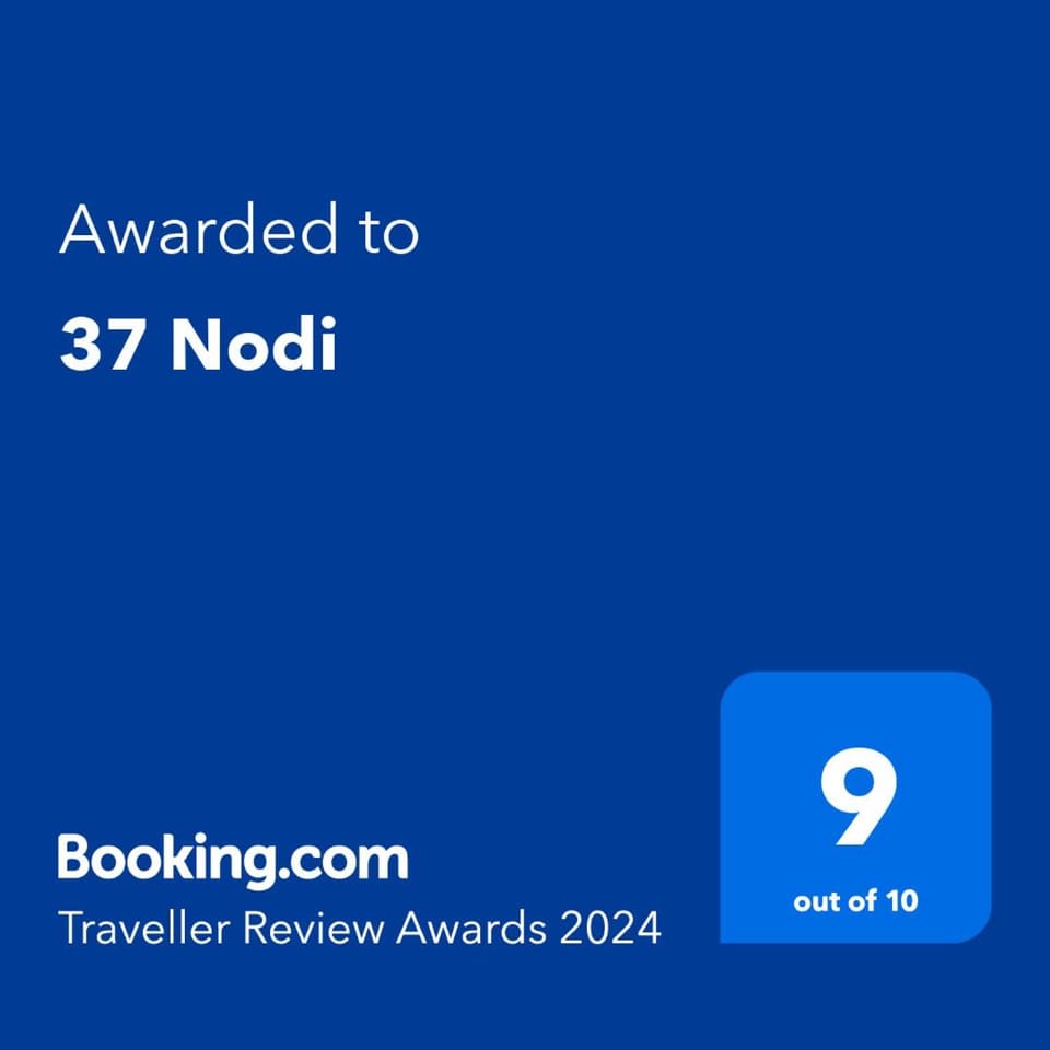 37 Nodi Apartment in Marche