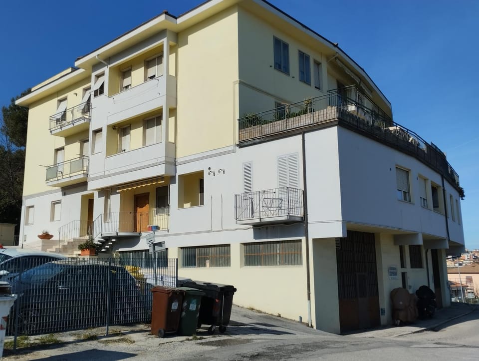 37 Nodi Apartment in Marche