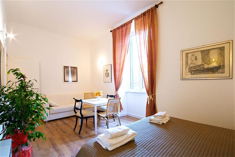 Other, Photo of the whole room, Decorative detail