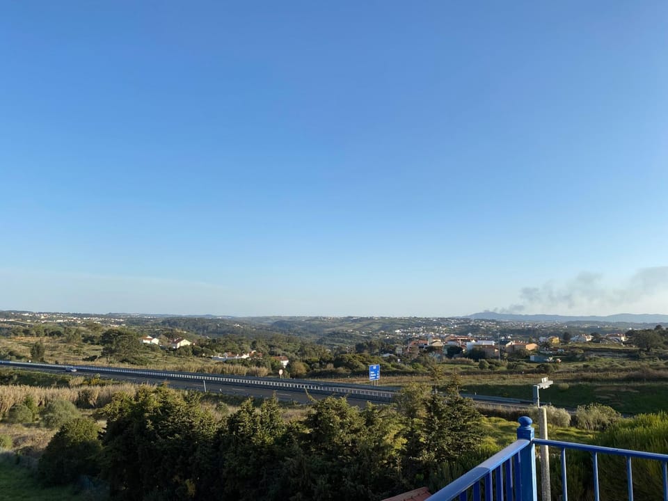 Balcony/Terrace, Mountain view, Street view