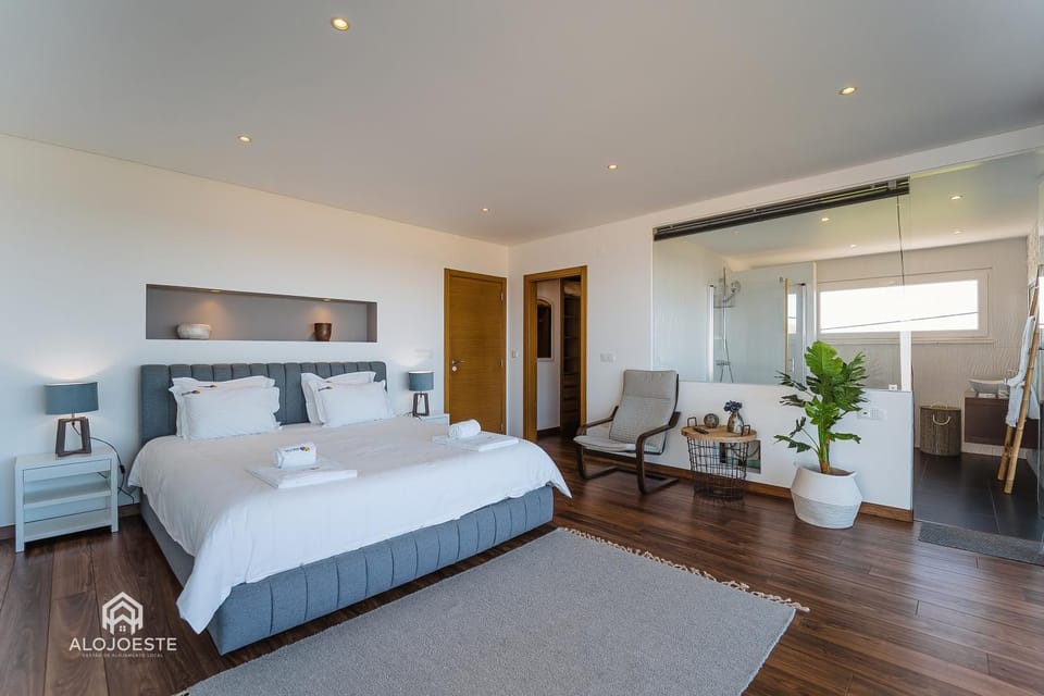 Bathroom, Bedroom