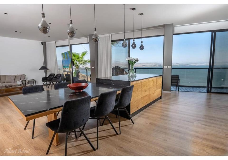 View (from property/room), Dining area, kitchen