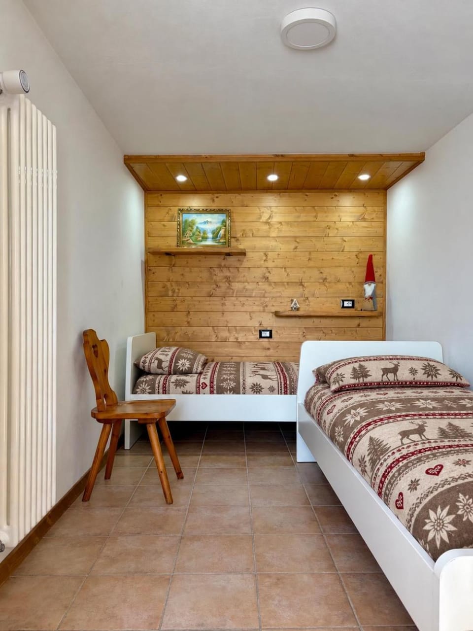Scenic Mountain Views, Free Parking & Skiing Apartment in Trentino-South Tyrol