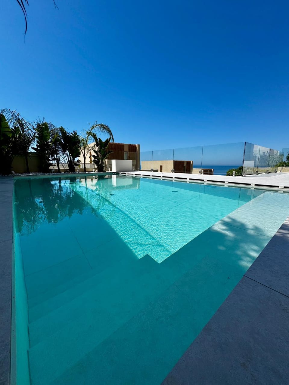 Day, Pool view, Swimming pool, sunbed