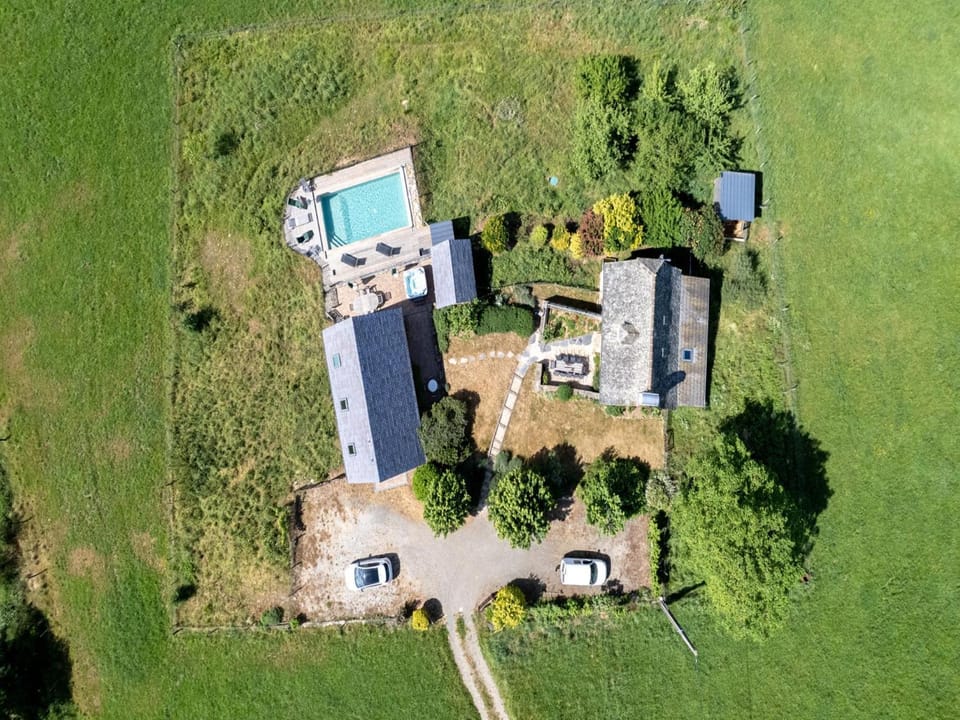 Property building, Summer
