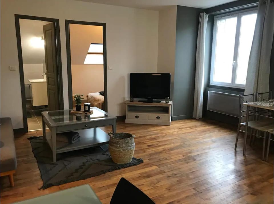 Communal lounge/ TV room, TV and multimedia, Living room