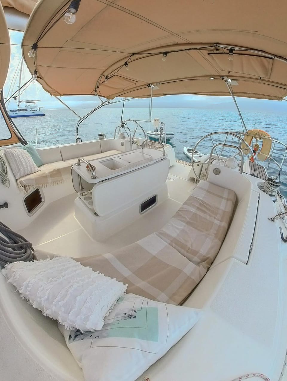Off site, Sea view, Street view