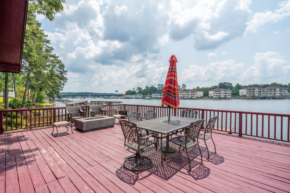 Balcony/Terrace, Lake view