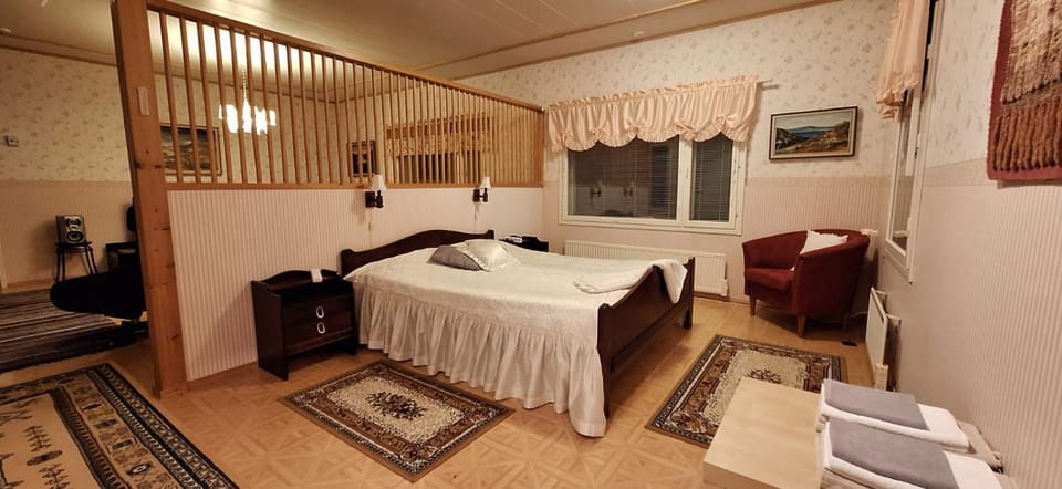 Mukava mummonmökki maaseudun rauhassa Villa in Rovaniemi