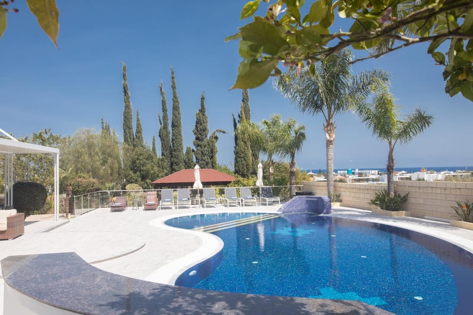 Garden, Swimming pool