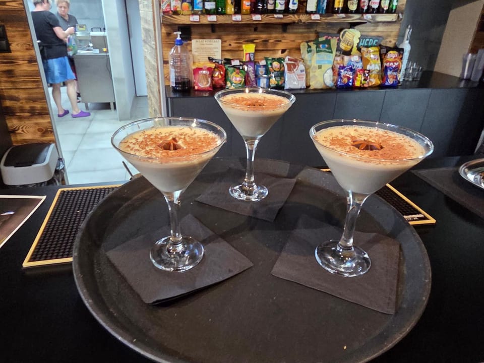 Food and drinks, Drinks, Alcoholic drinks, Non alcoholic drinks