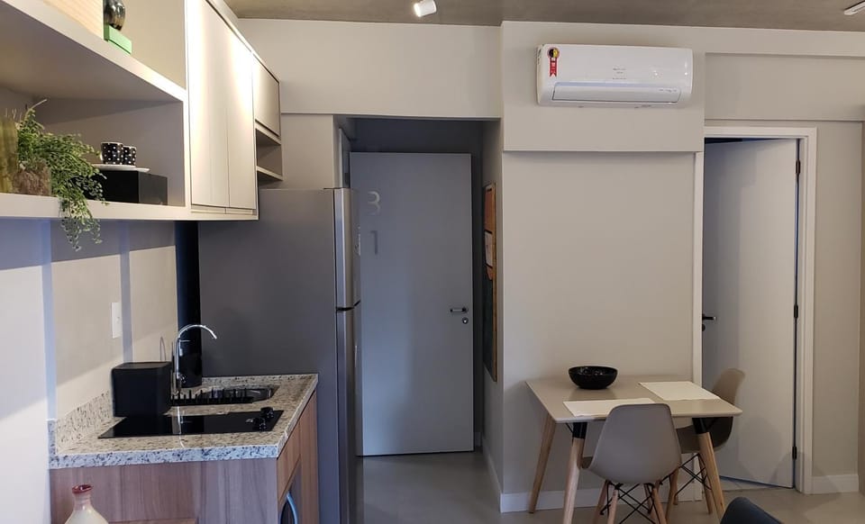 31 New studio w/ fast reliable wifi, balcony and gym Apartment in Sao Paulo City
