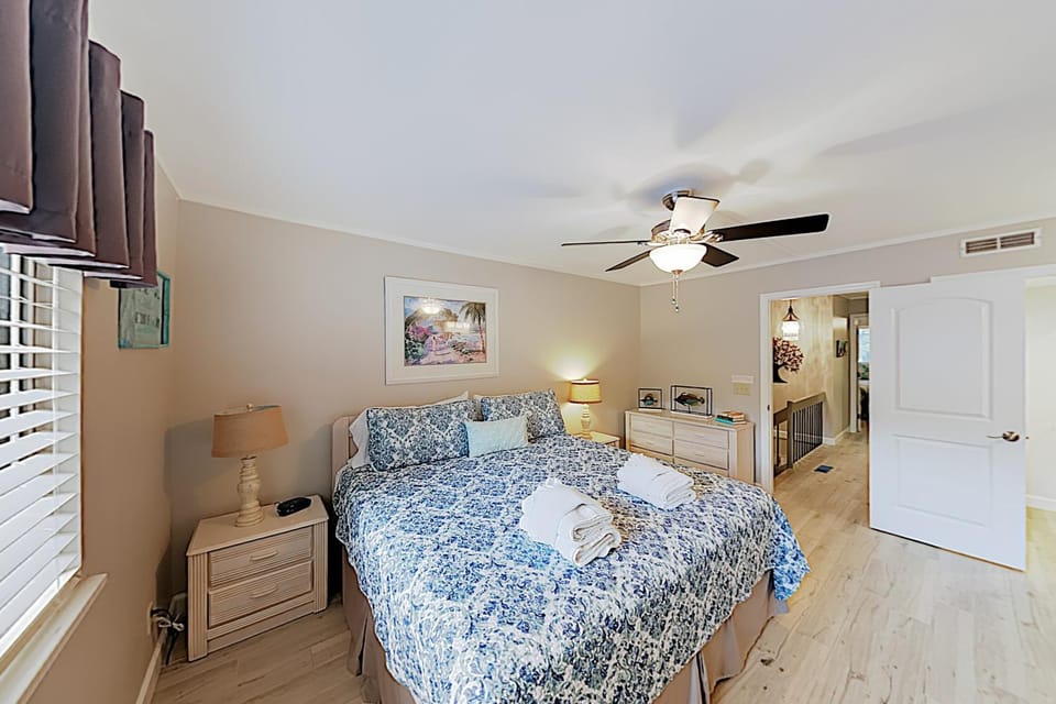 Ocean Club 35 House in South Forest Beach