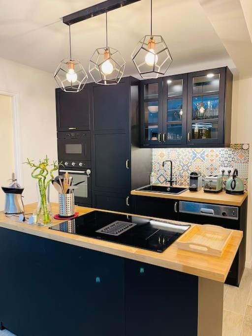 Coffee/tea facilities, Kitchen or kitchenette