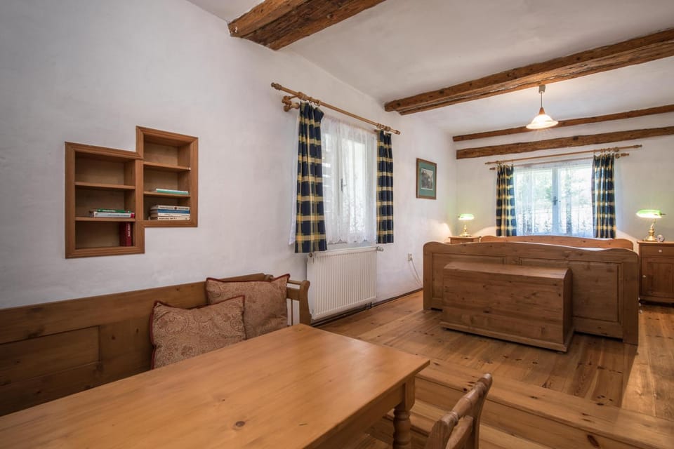 Roubená chalupa Český ráj Nadslav House in Czechia