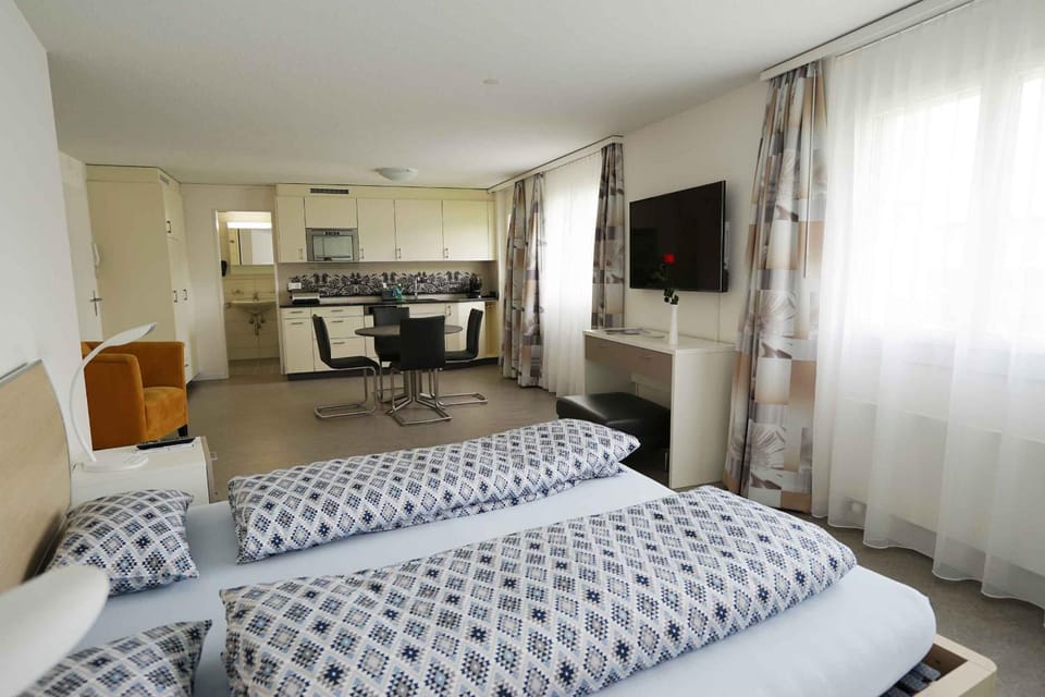 Living room, Photo of the whole room