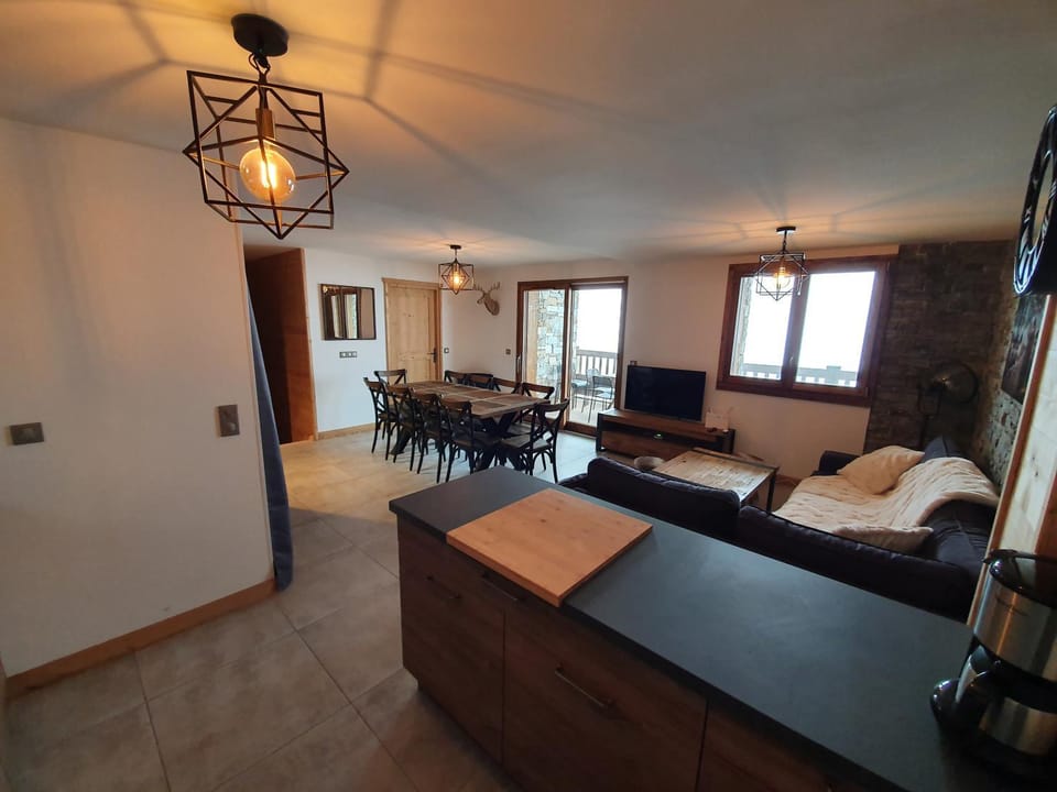 Living room, kitchen