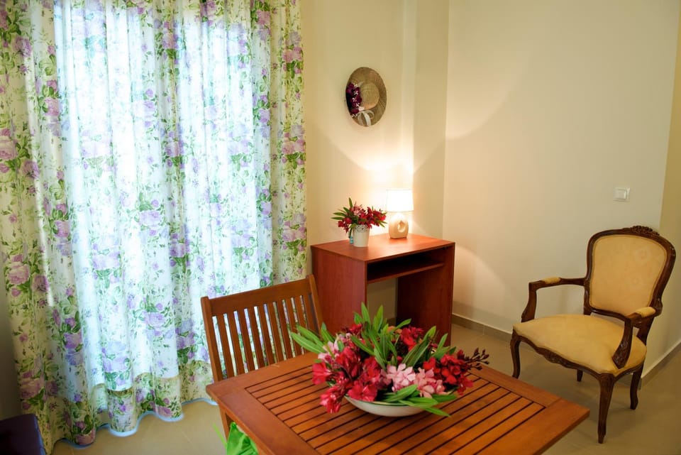 Living room, Decorative detail