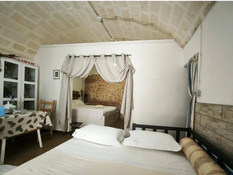 Kryptàdion House in Province of Taranto