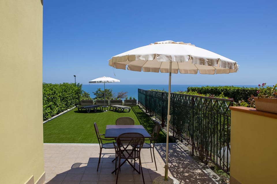 Garden, Garden view, Sea view