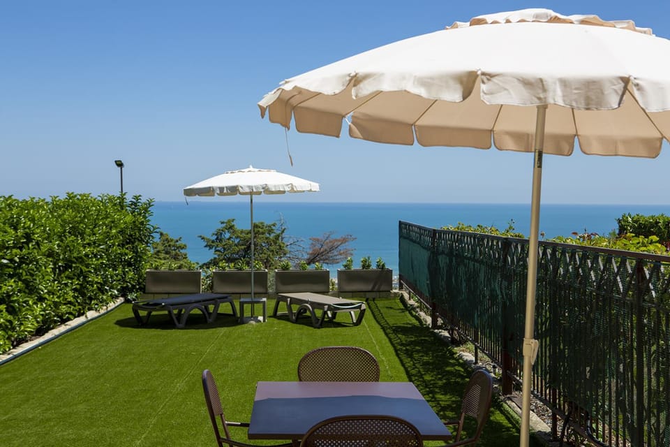 Garden, Garden view, Sea view