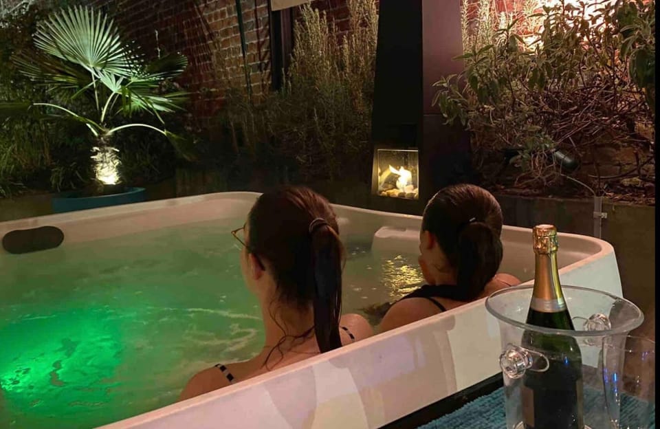 Le jacuzzi de Marie ll Vacation rental in Hauts-de-France