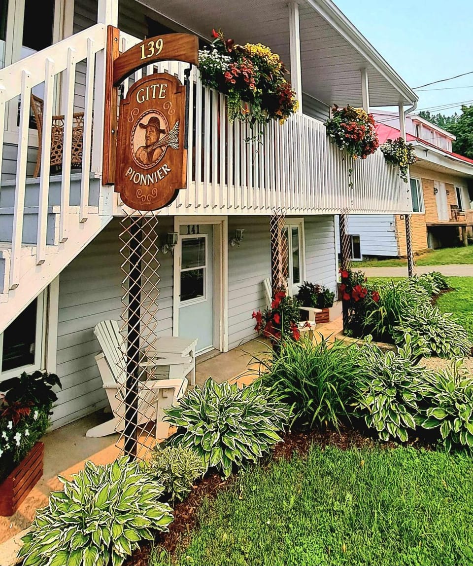 Gîte du Pionnier Bed and Breakfast in Saint-Jean-Port-Joli