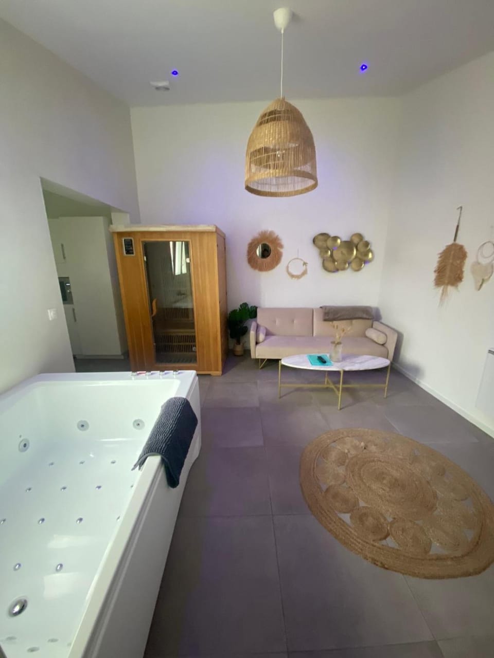 Natural landscape, Hot Tub, Bath