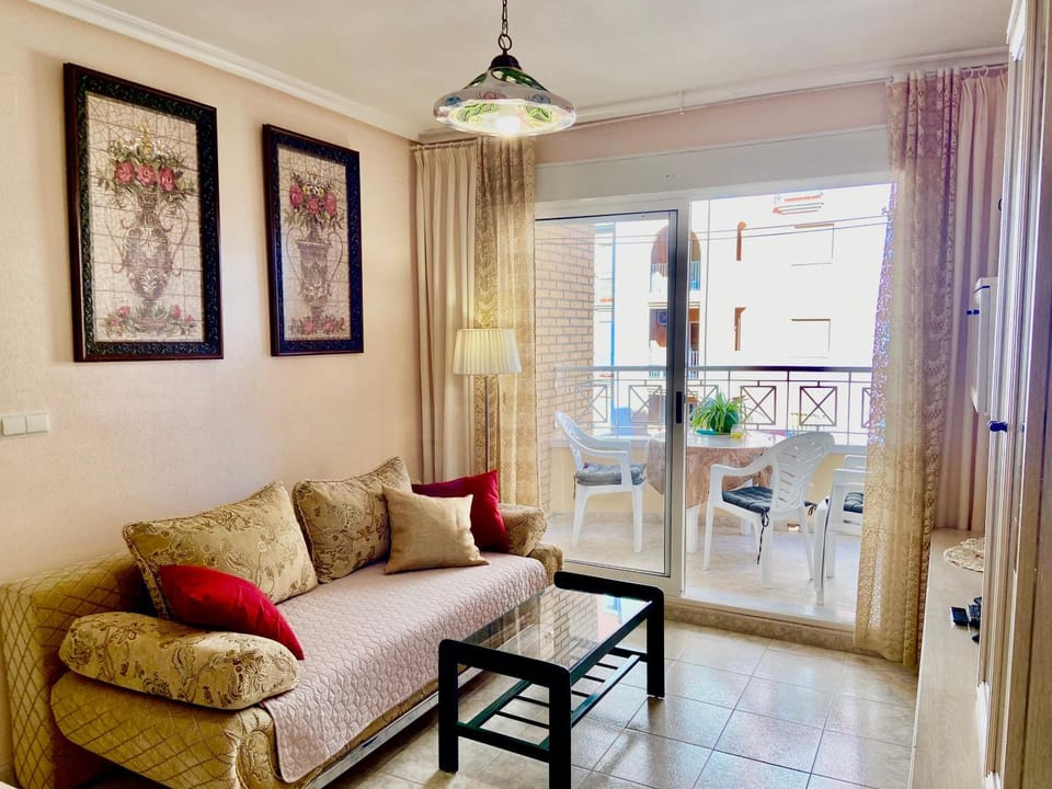 Beautiful Apartment near Playa de los Locos Apartment in Torrevieja