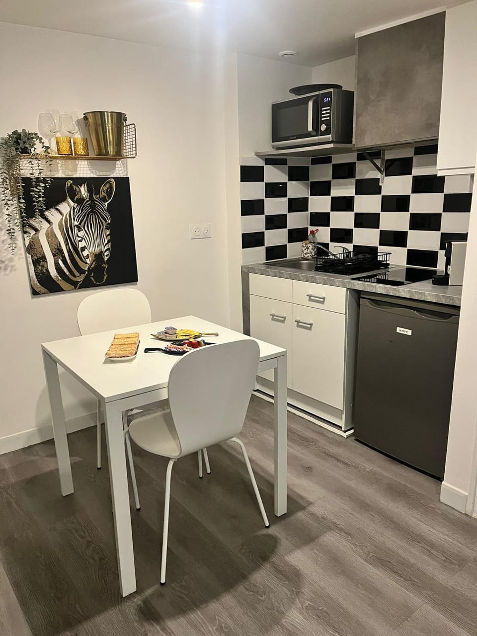 Appartement jacuzzi Gold&Night Apartment in Normandy