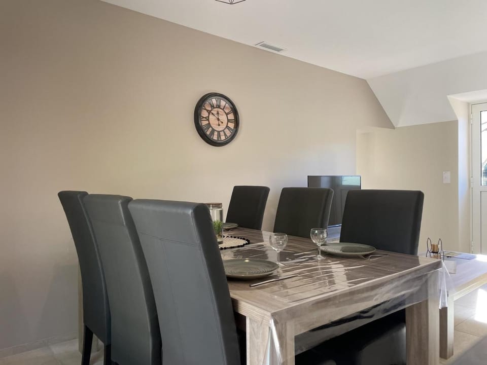 Gîte de charme à Thiel-sur-Acolin avec jardin et climatisation - FR-1-489-338 House in Auvergne-Rhône-Alpes