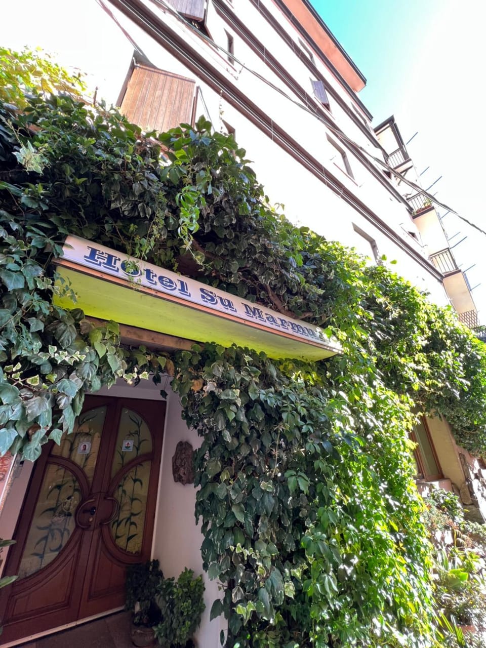 Property building, Day