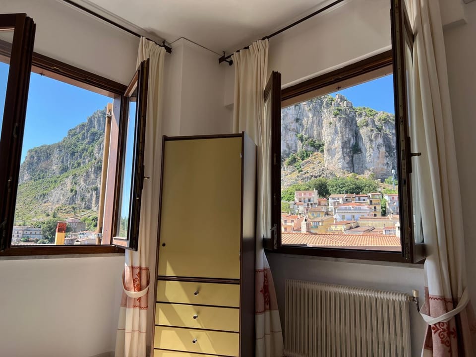 Day, Natural landscape, Mountain view