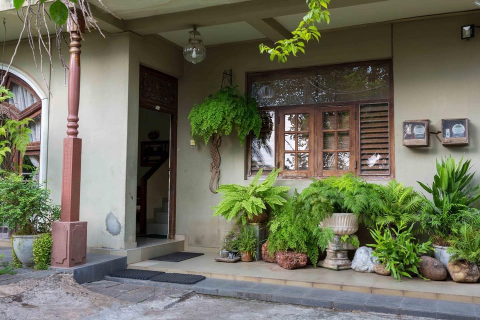 Facade/entrance