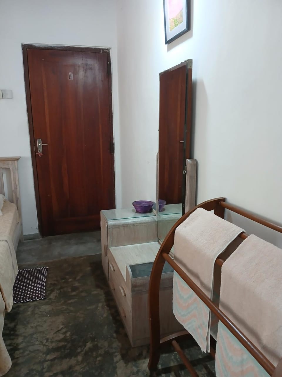 Bedroom, towels