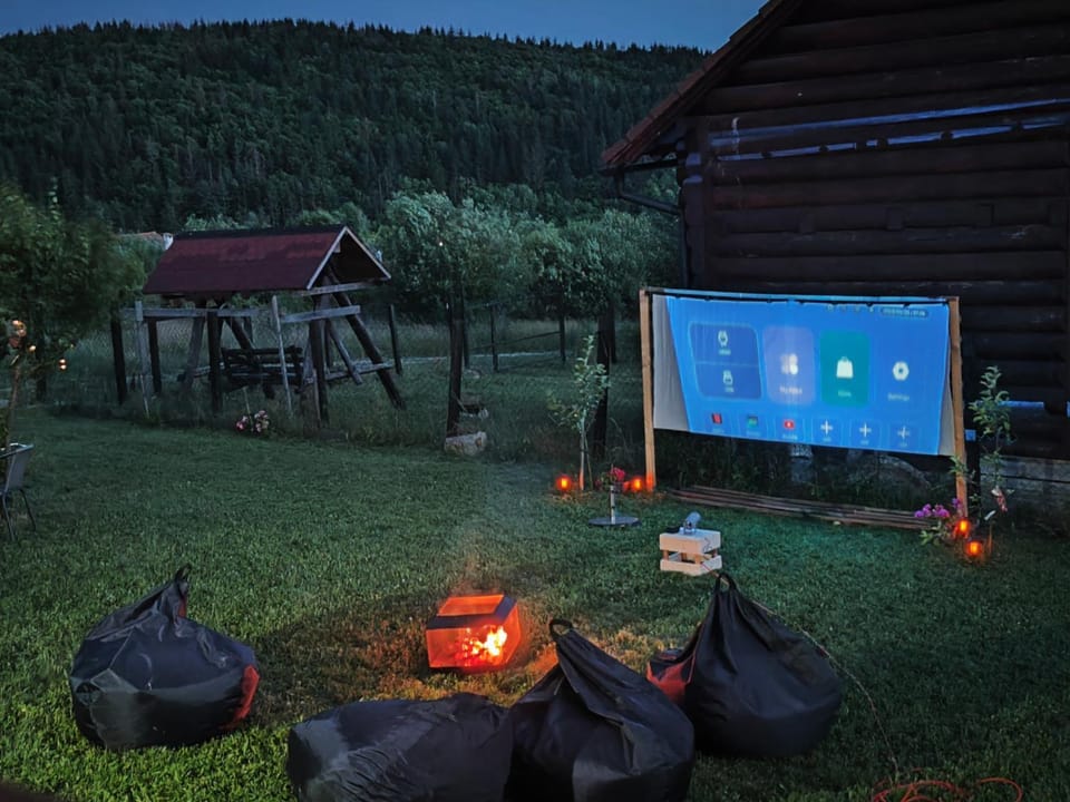 The Wooden Nest -Covasna Chalet in Brașov County