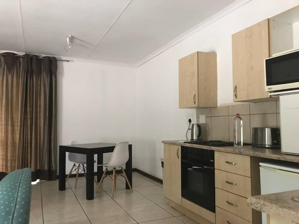 Private and cozy Bed and Breakfast in Sandton