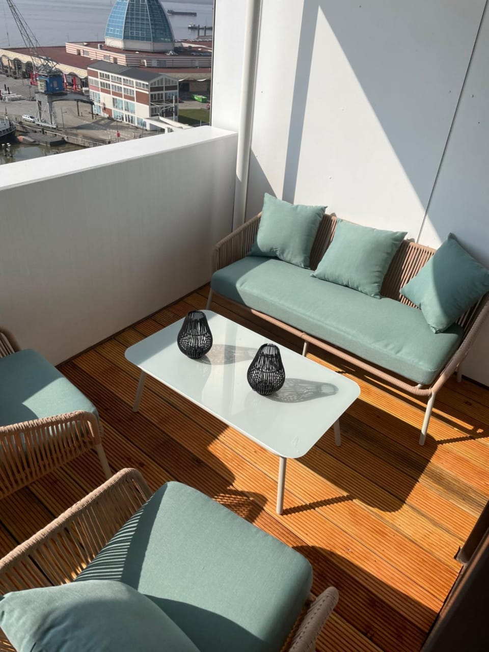View (from property/room), Balcony/Terrace, Seating area