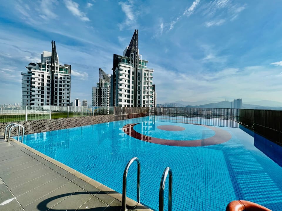 Pool view, Swimming pool