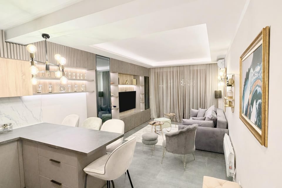Living room, Dining area, kitchen